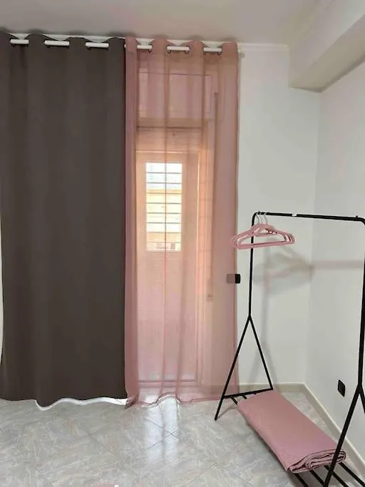 Pink House: Intero Appartamento Volla  Italien
